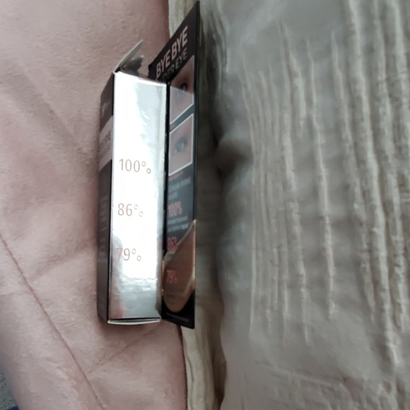 NIB IT COSMETICS - Picture 4 of 5